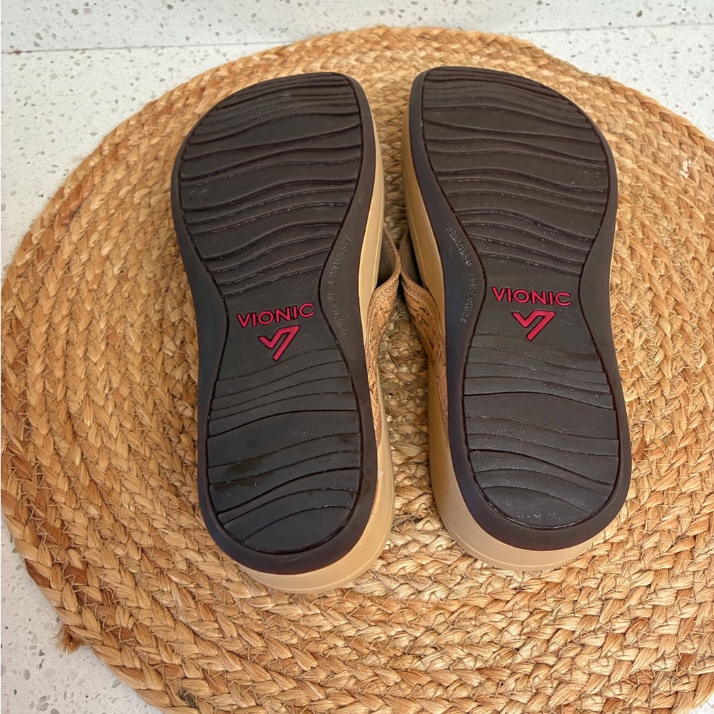Vionic Tan Sandals Classic Thong Style - Picture 3 of 4